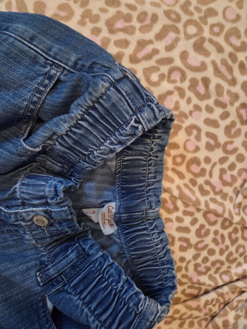 Shorts - Picture 2 of 2